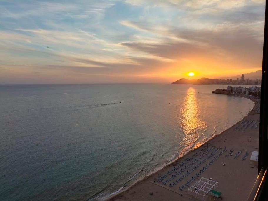 Ferienwohnung Estupendo Apartamento En Planta 22. 1ª Linea. Benidorm Exterior foto
