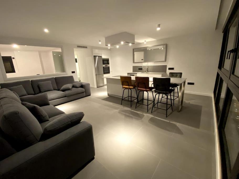 Ferienwohnung Estupendo Apartamento En Planta 22. 1ª Linea. Benidorm Exterior foto
