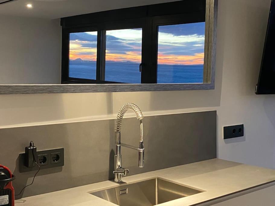 Ferienwohnung Estupendo Apartamento En Planta 22. 1ª Linea. Benidorm Exterior foto
